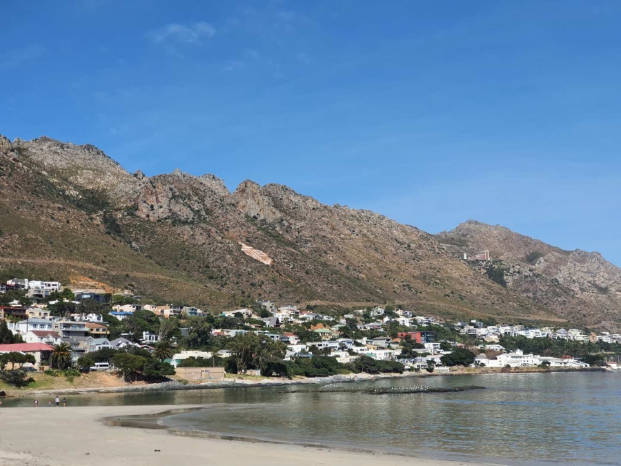 To Let 2 Bedroom Property for Rent in Gordons Bay Western Cape